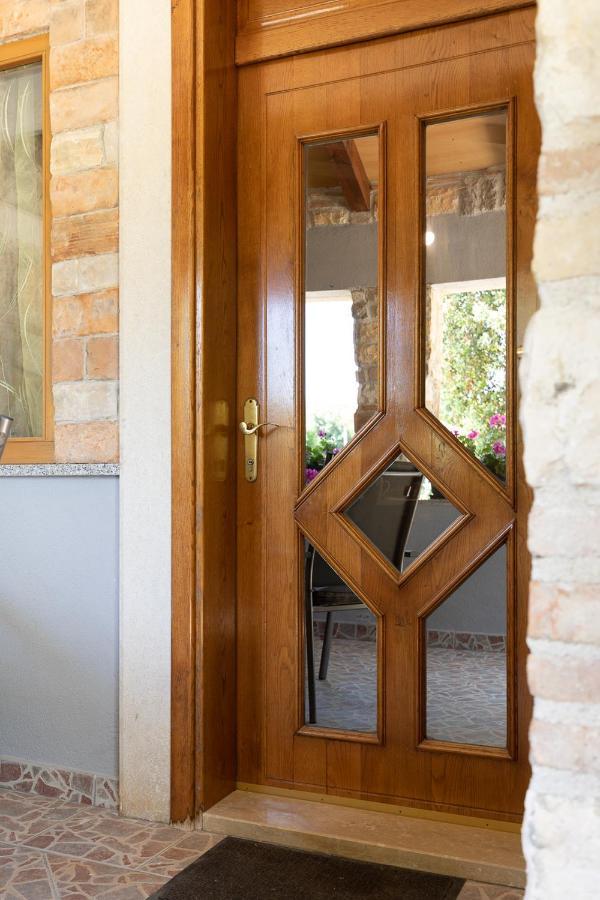 Holiday House Hana Ровинь Экстерьер фото